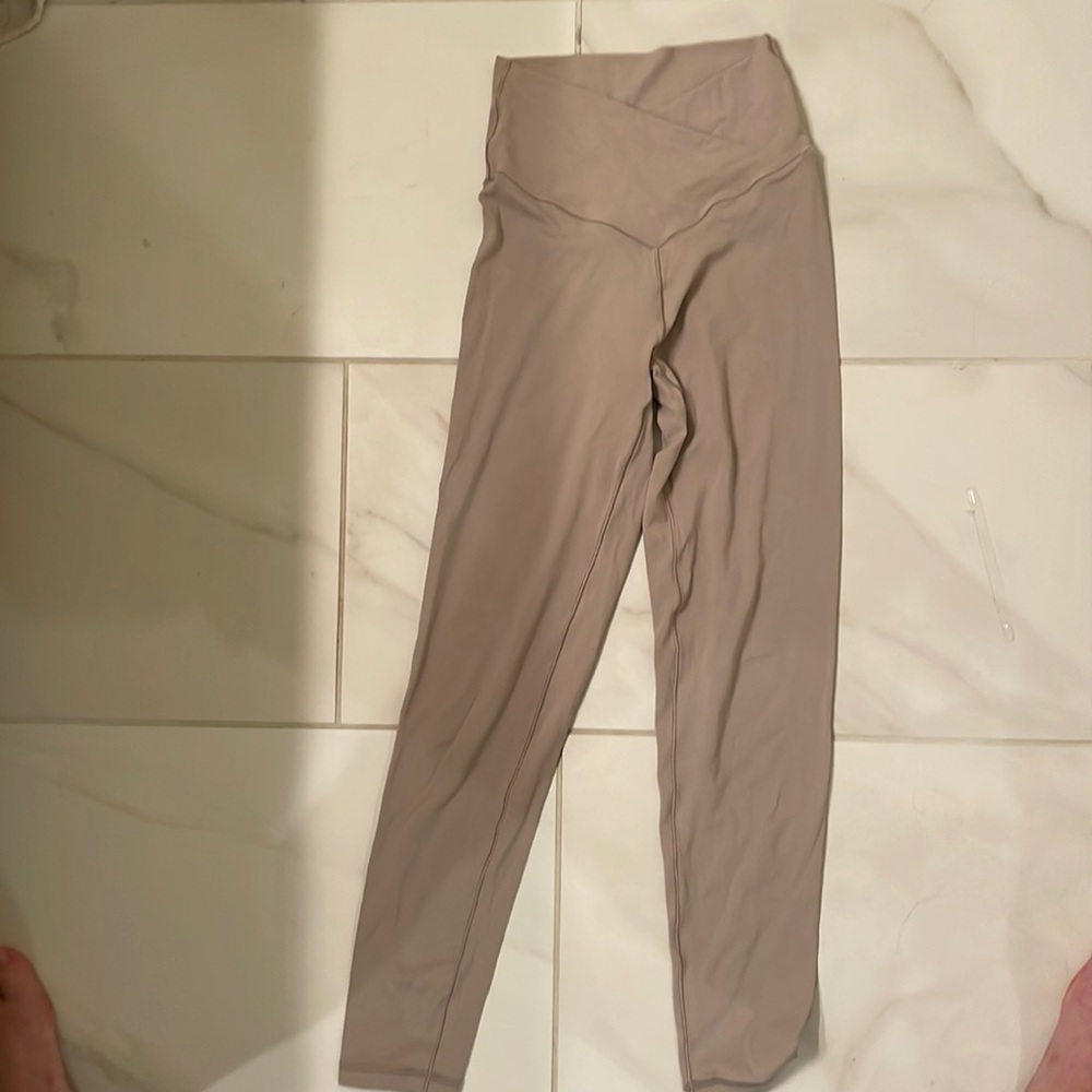 Exclusive aire legging with slimming effect!